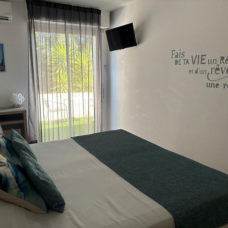 Hotel La Voile Bormes-les-Mimosas Exteriör bild