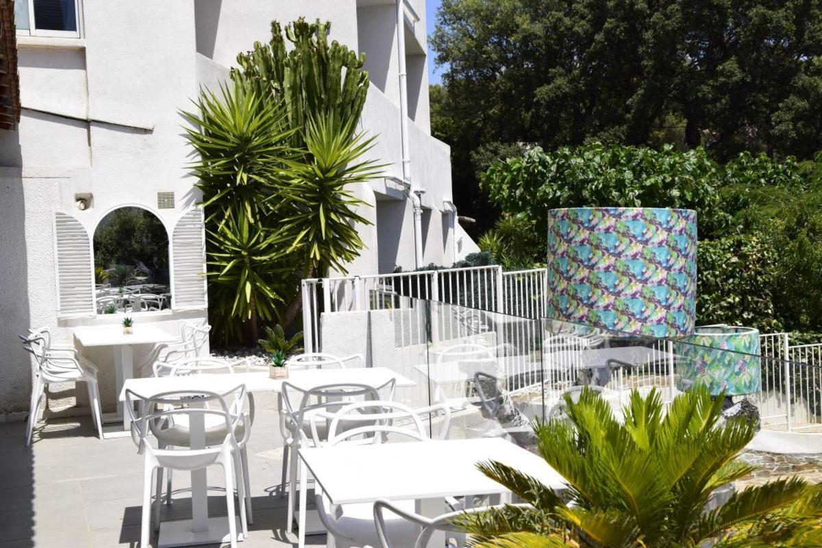 Hotel La Voile Bormes-les-Mimosas Exteriör bild